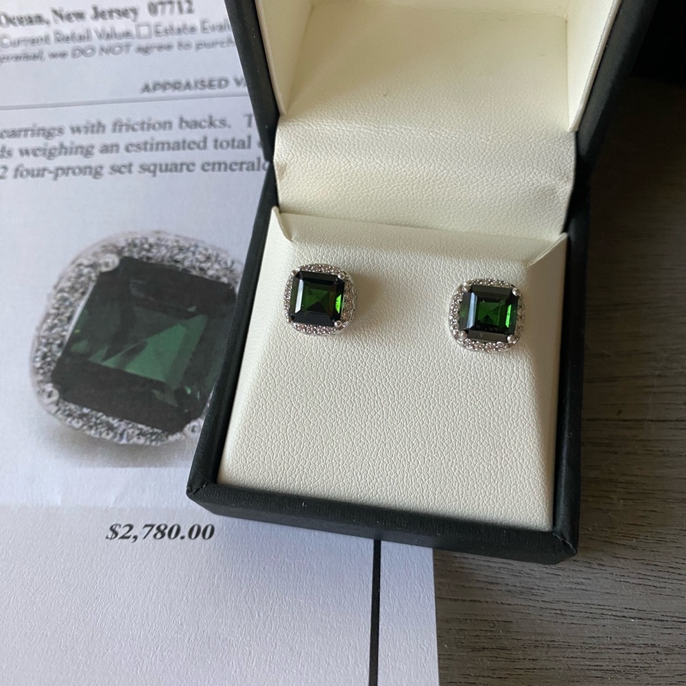 Elegant Green Tourmaline Diamond 14k Stud Earrings